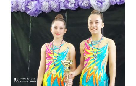 Stella et Emilie vont au championnat de France à Chambéry